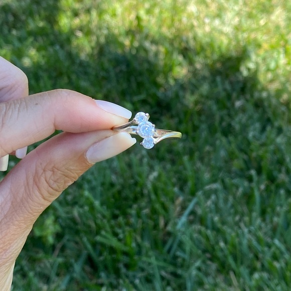 Stamped Sterling Silver Three Stone Ring - Picture 1 of 7